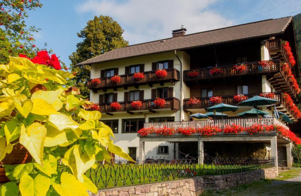 Hotel Lipeter & Bergheimat Weissensee Buitenkant foto